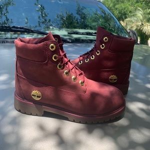 Timberlands boots In grade school size